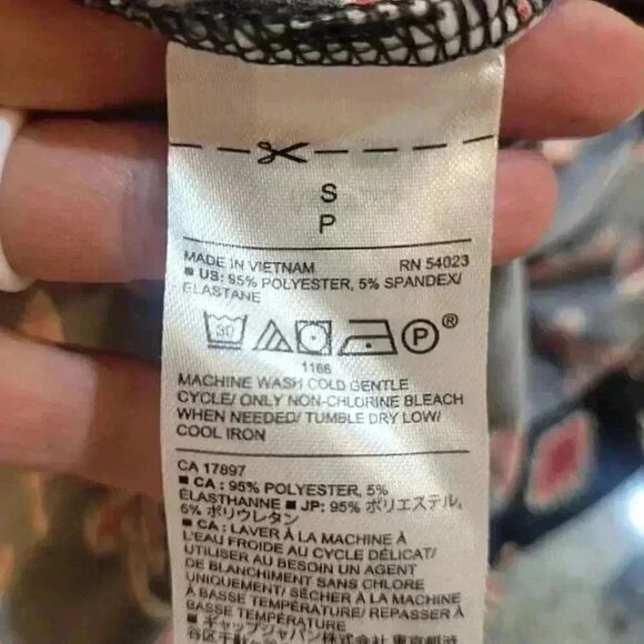 Banana Republic Women's Charcoal Gray/Yellow/Red Floral Poly/Spandex Knit Faux W - Picture 5 of 13